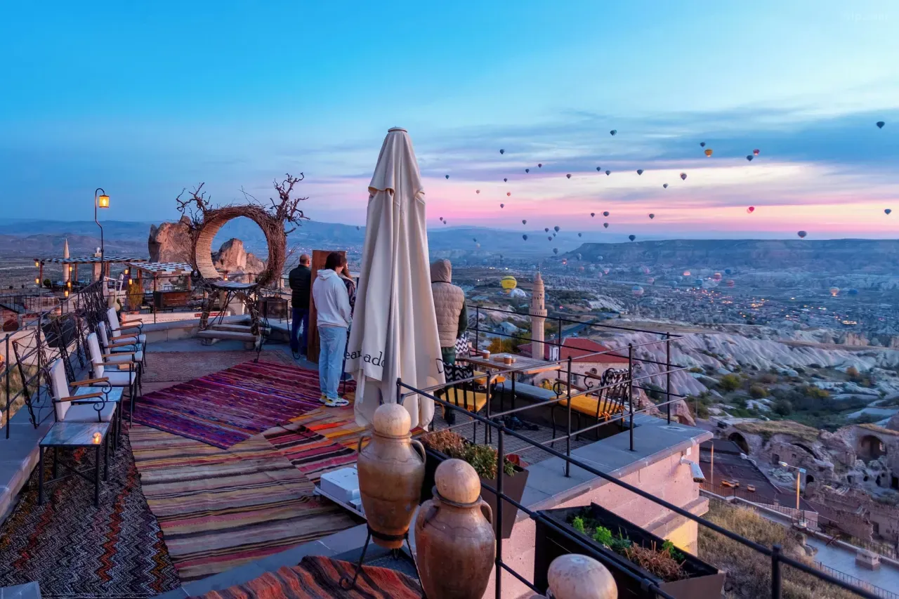 Galeri (En az 5 adet fotoğraf yüklemeniz gerekmektedir.)