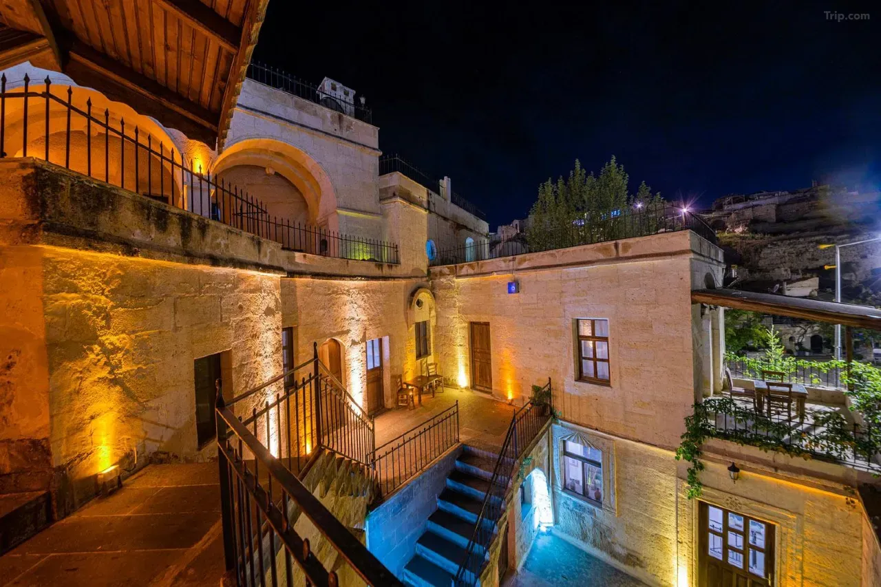 Galeri (En az 5 adet fotoğraf yüklemeniz gerekmektedir.)