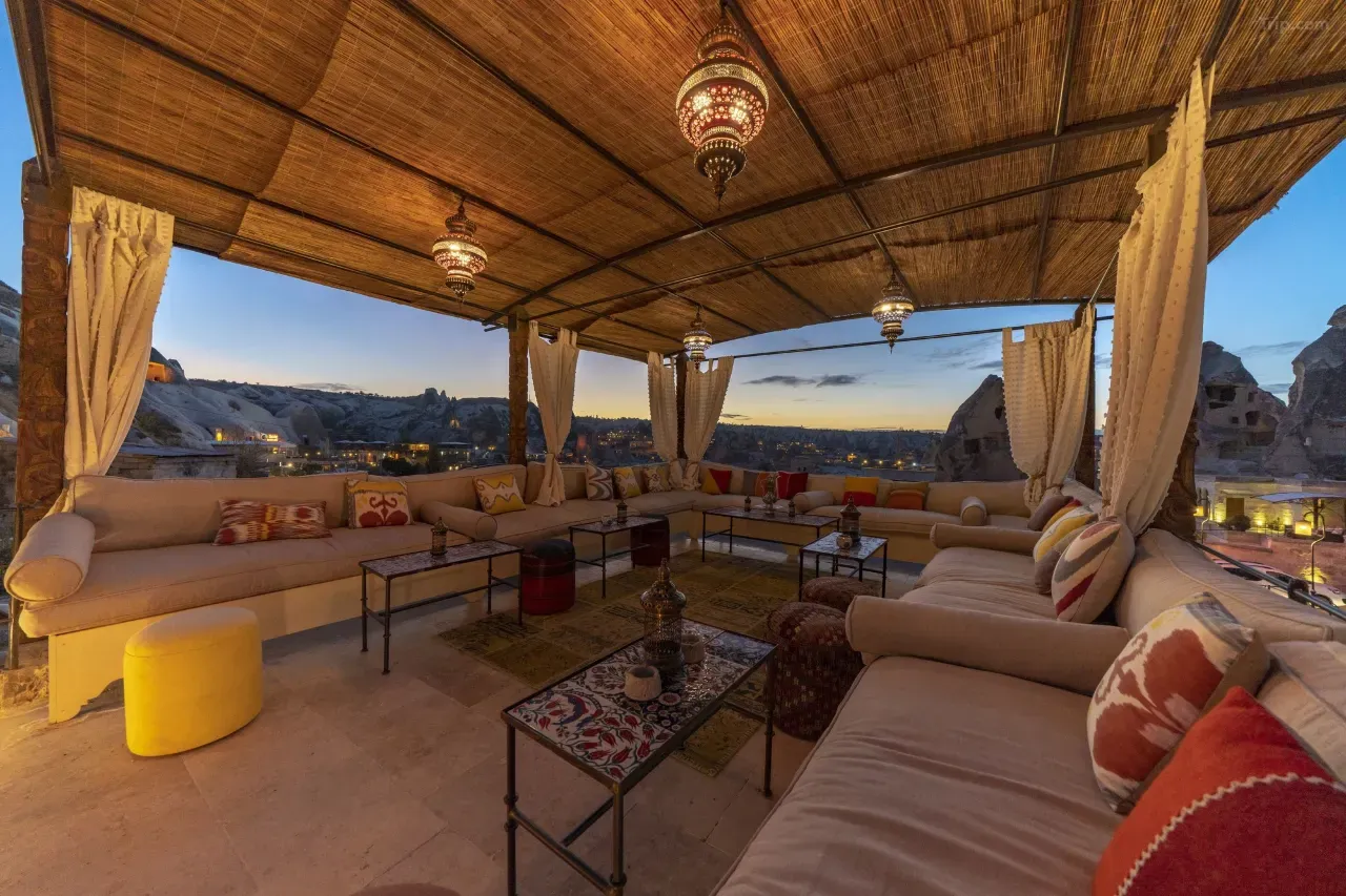 Galeri (En az 5 adet fotoğraf yüklemeniz gerekmektedir.)