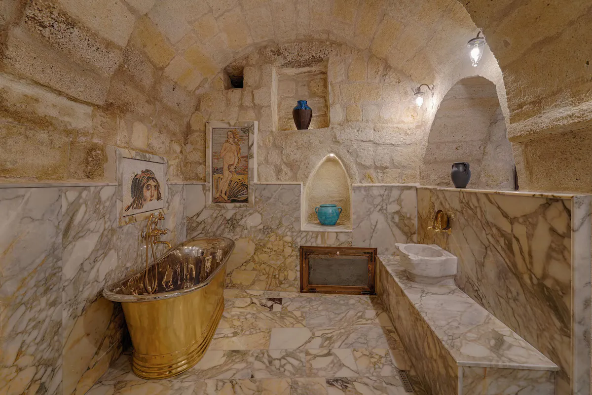 Galeri (En az 5 adet fotoğraf yüklemeniz gerekmektedir.)