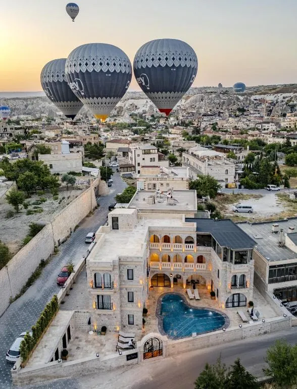 Galeri (En az 5 adet fotoğraf yüklemeniz gerekmektedir.)