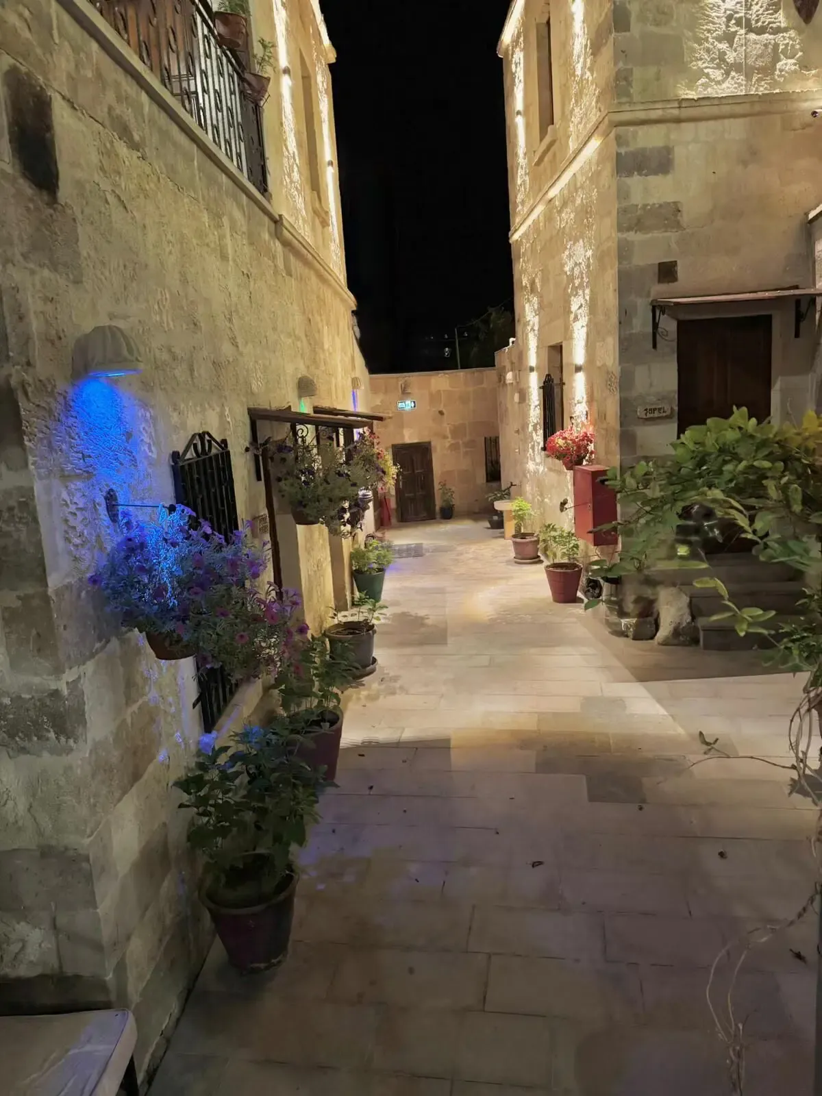 Galeri (En az 5 adet fotoğraf yüklemeniz gerekmektedir.)