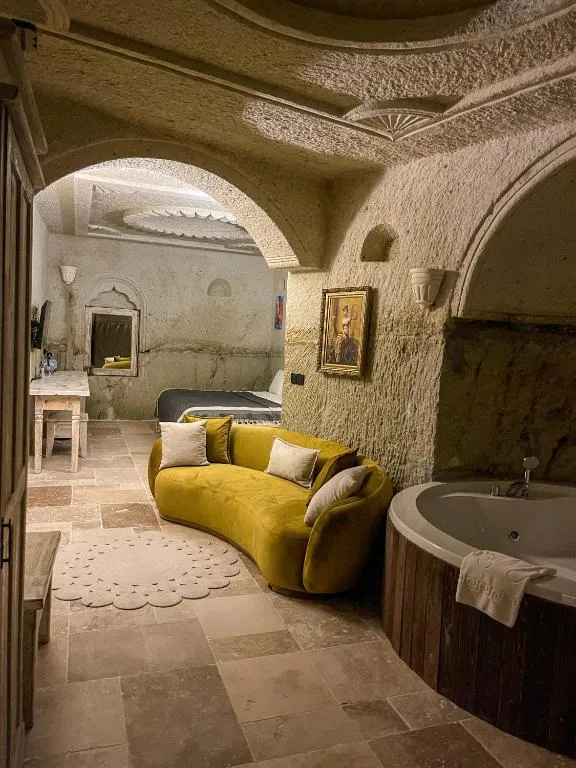 Galeri (En az 5 adet fotoğraf yüklemeniz gerekmektedir.)