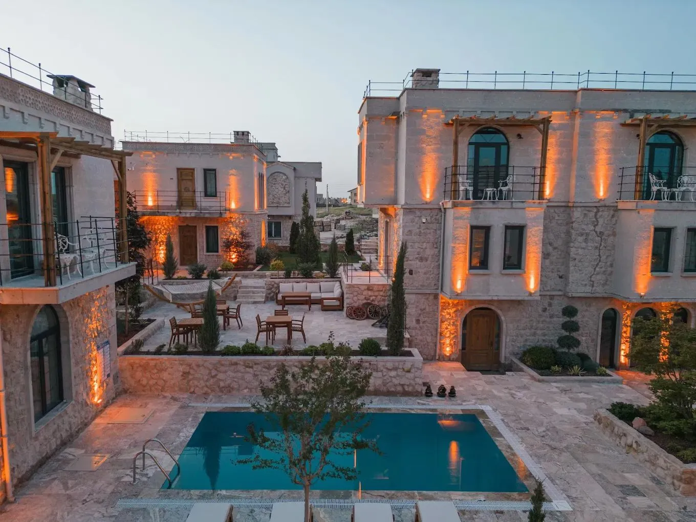 Galeri (En az 5 adet fotoğraf yüklemeniz gerekmektedir.)