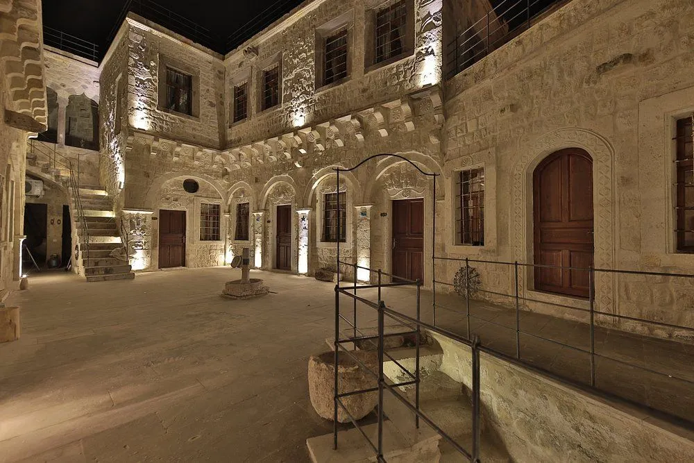 Galeri (En az 5 adet fotoğraf yüklemeniz gerekmektedir.)