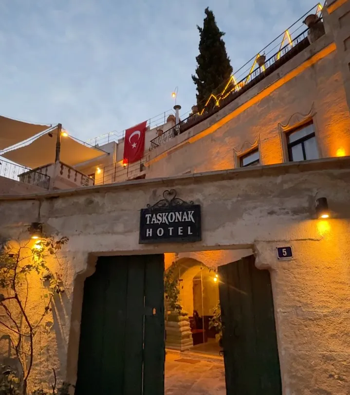 Taşkonak Cave House